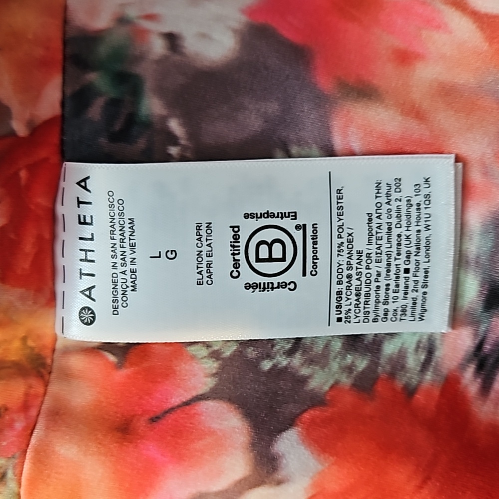 Athleta Elation Capri pants w/ free top - Picture 4 of 4